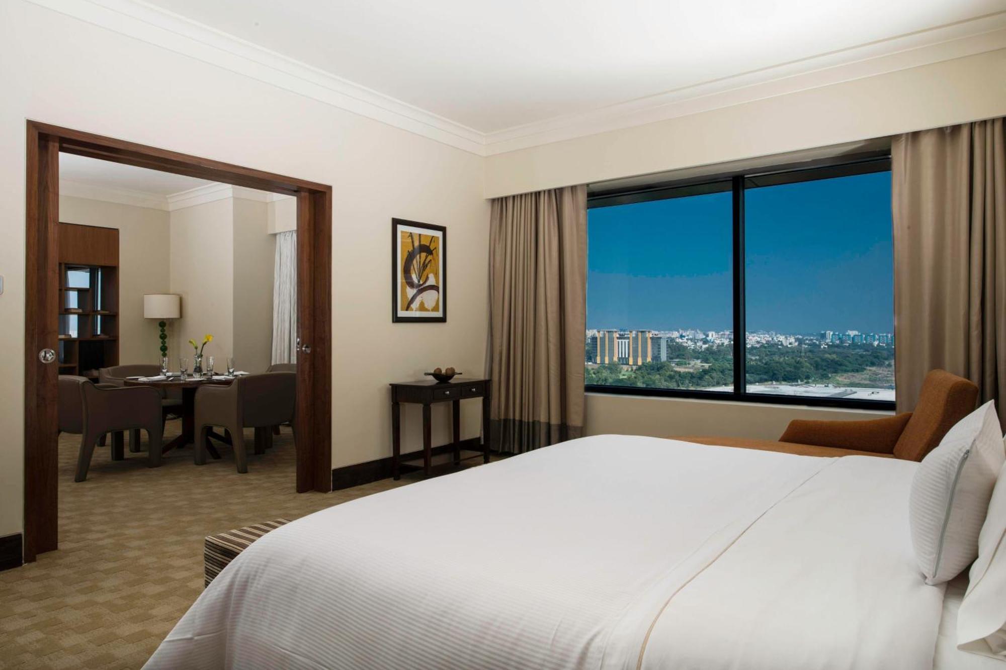 The Westin Pune Koregaon Park Exterior photo
