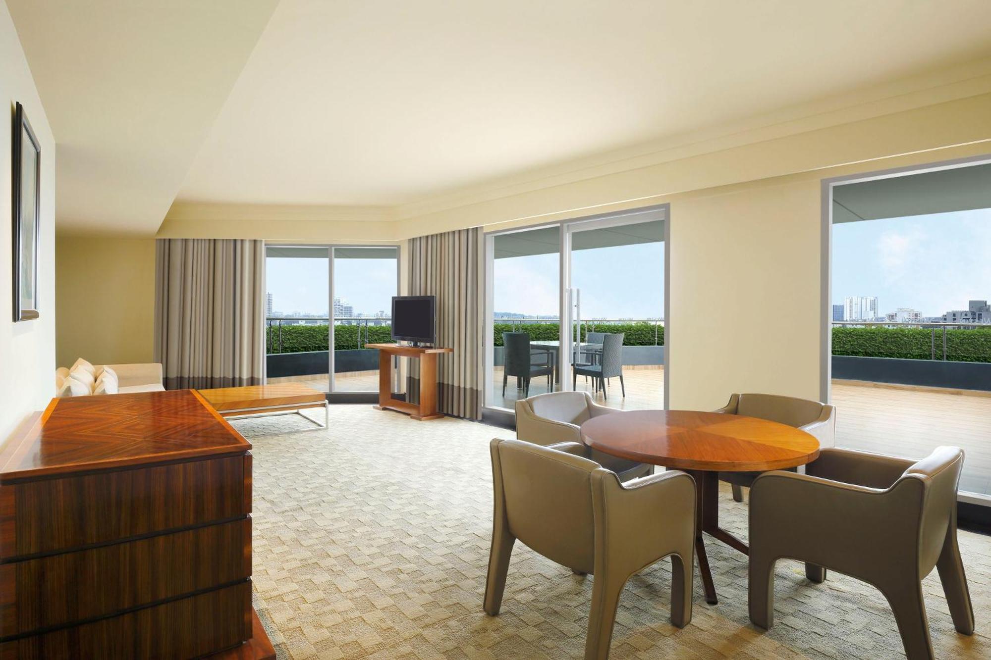 The Westin Pune Koregaon Park Exterior photo