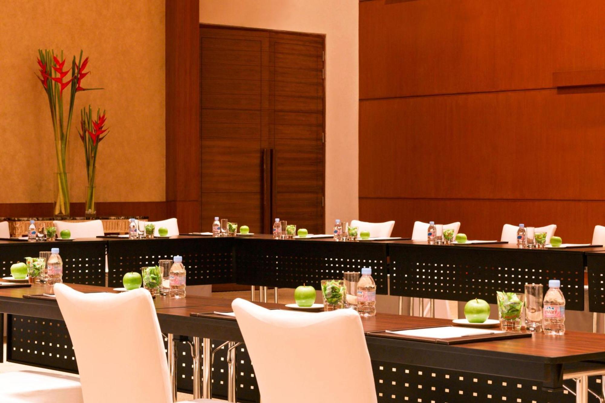 The Westin Pune Koregaon Park Exterior photo