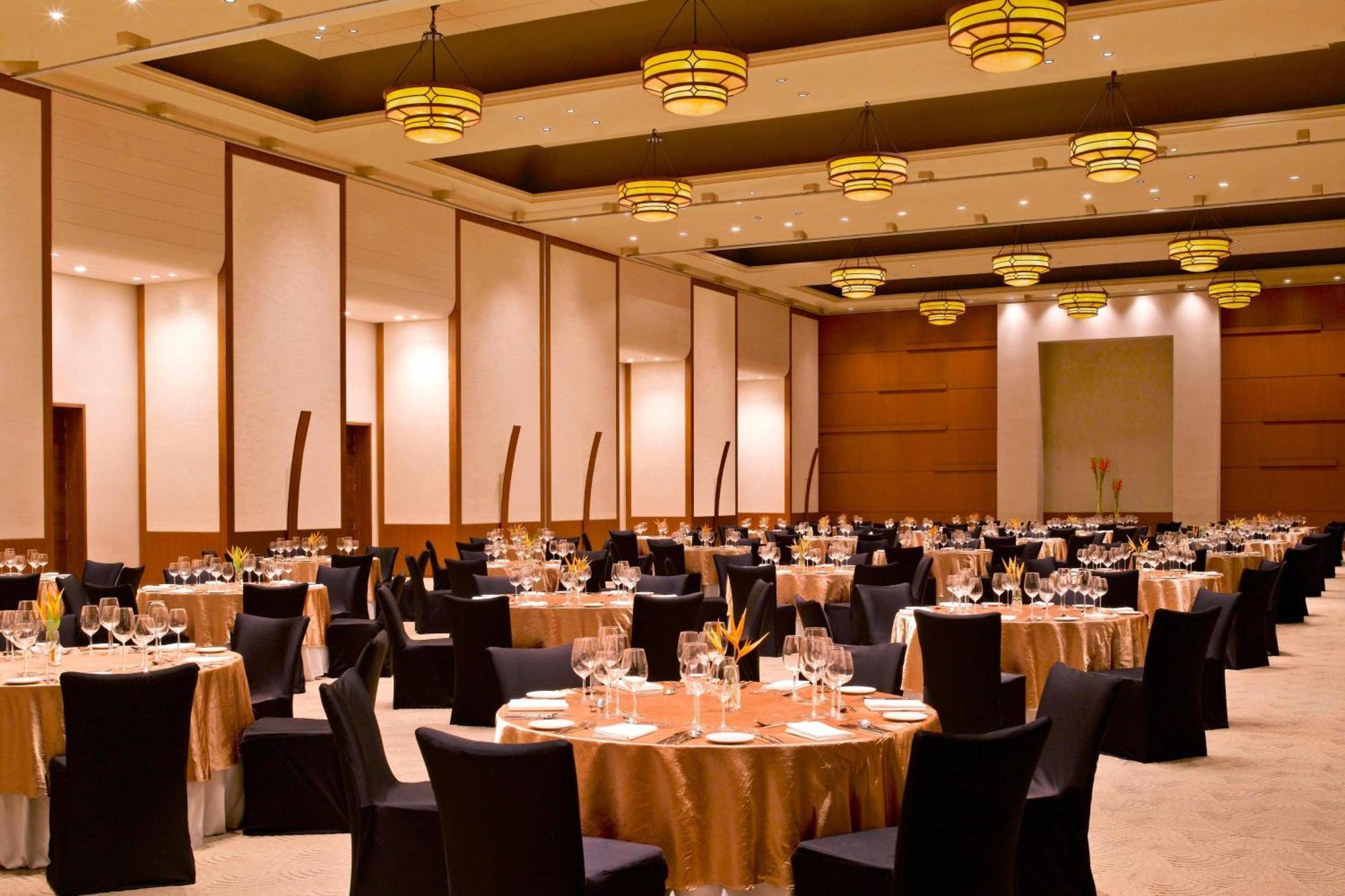 The Westin Pune Koregaon Park Exterior photo